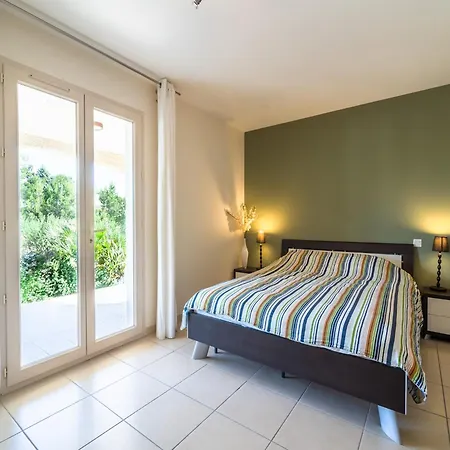 Vila Luxurious Villa With Private Swimming Pool *