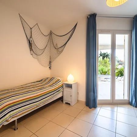 Stylish With Terrace * Pouzols-Minervois