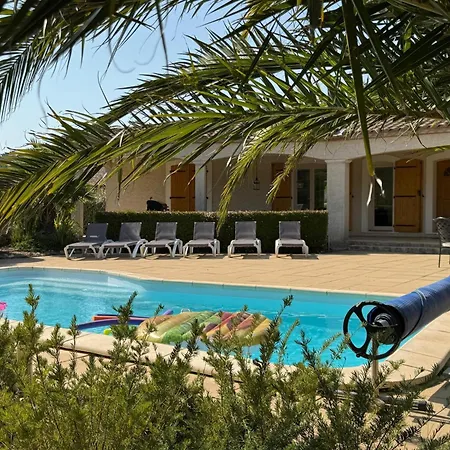 Villa Stylish With Terrace *