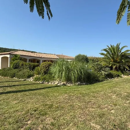 Vila Luxurious Villa With Private Swimming Pool *